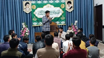 تصاویر| مراسم هیئت هفتگی هیئت انصار المهدی قاین با حضور طلاب و روحانیون