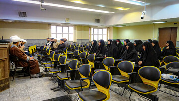 تصاویر/هم‌ اندیشی مبلغان طرح امین با مسئولان تبلیغی در همدان