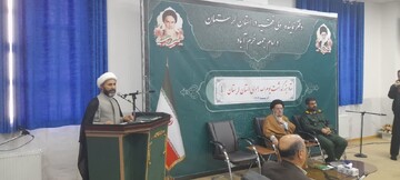 مردم لرستان پیشگام کشور در دفاع از حریم ولایت هستند