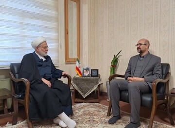 آموزش و سواد، امید را در جامعه زنده نگه می‌دارد