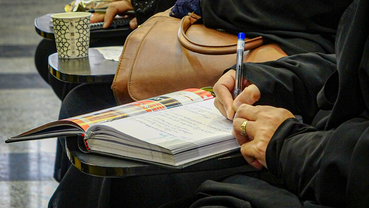 تصاویر/هم‌نشینی مبلغان طرح امین با مسئولان تبلیغی در همدان