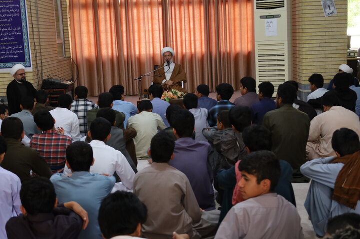 یش نشست کنگره بین المللی پیامبر اعظم محور وحدت امت اسلامی در اندیشه های قرآنی رهبری در ایرانشهر