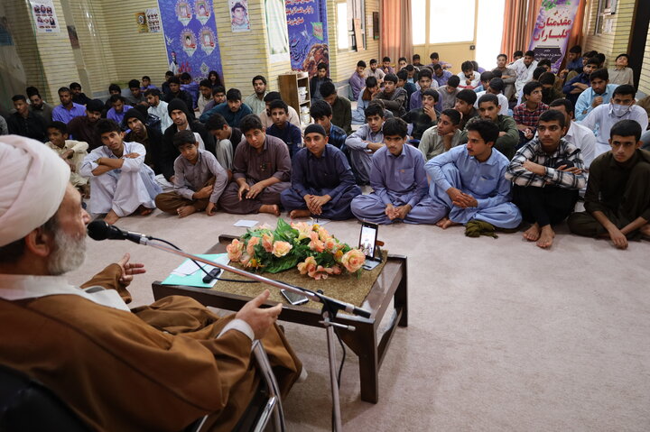 یش نشست کنگره بین المللی پیامبر اعظم محور وحدت امت اسلامی در اندیشه های قرآنی رهبری در ایرانشهر