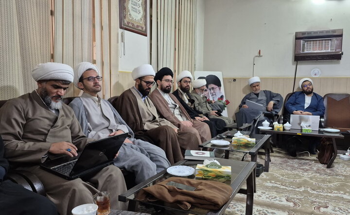 تصاویر/ نشست معاونان آموزش مدارس علمیه کاشان