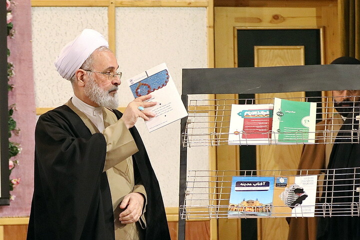 تصاویر/ اجلاسیه مدیران و معاونان پژوهش مدارس و مراکز حوزه علمیه قم