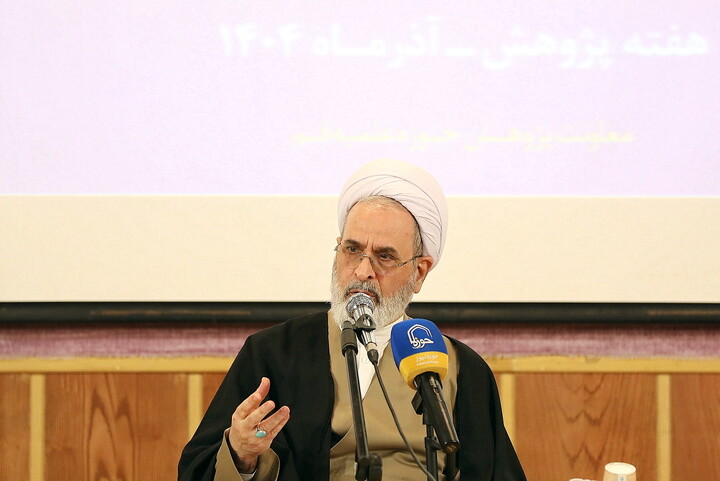 تصاویر/ اجلاسیه مدیران و معاونان پژوهش مدارس و مراکز حوزه علمیه قم