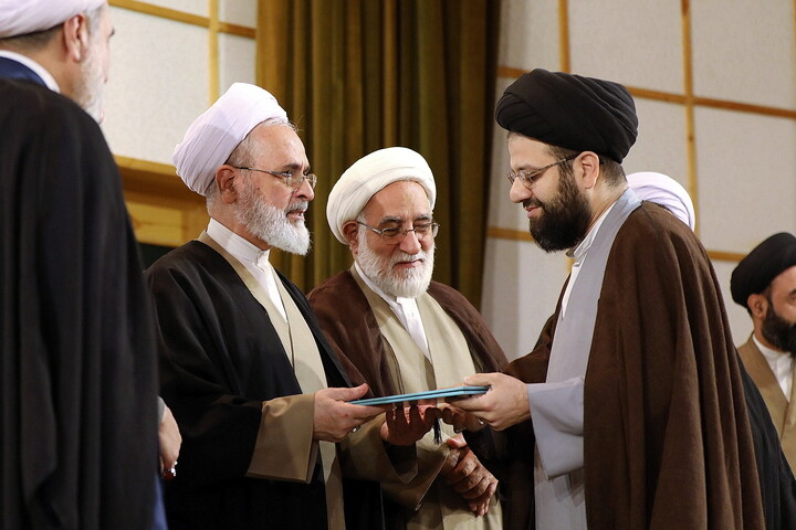 تصاویر/ اجلاسیه مدیران و معاونان پژوهش مدارس و مراکز حوزه علمیه قم