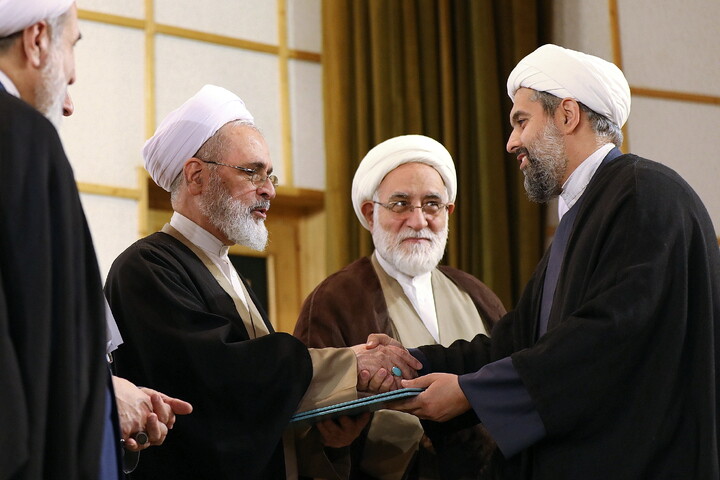 تصاویر/ اجلاسیه مدیران و معاونان پژوهش مدارس و مراکز حوزه علمیه قم