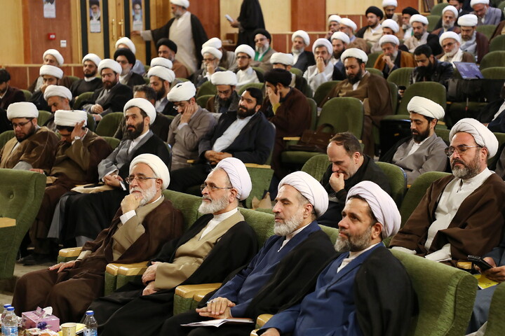 تصاویر/ اجلاسیه مدیران و معاونان پژوهش مدارس و مراکز حوزه علمیه قم