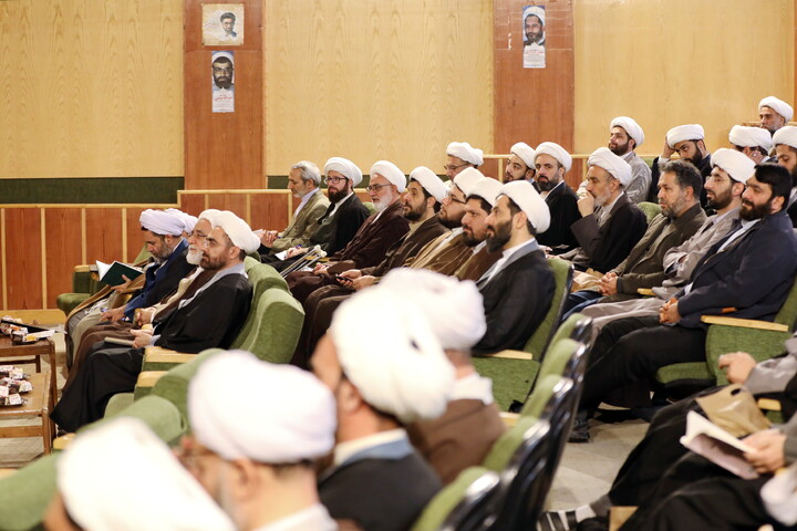 تصاویر/ اجلاسیه مدیران و معاونان پژوهش مدارس و مراکز حوزه علمیه قم