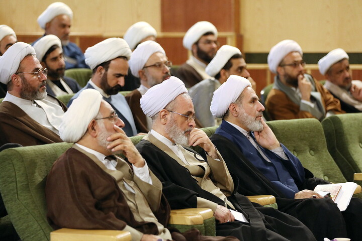 تصاویر/ اجلاسیه مدیران و معاونان پژوهش مدارس و مراکز حوزه علمیه قم