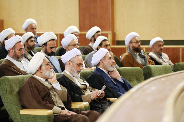 تصاویر/ اجلاسیه مدیران و معاونان پژوهش مدارس و مراکز حوزه علمیه قم