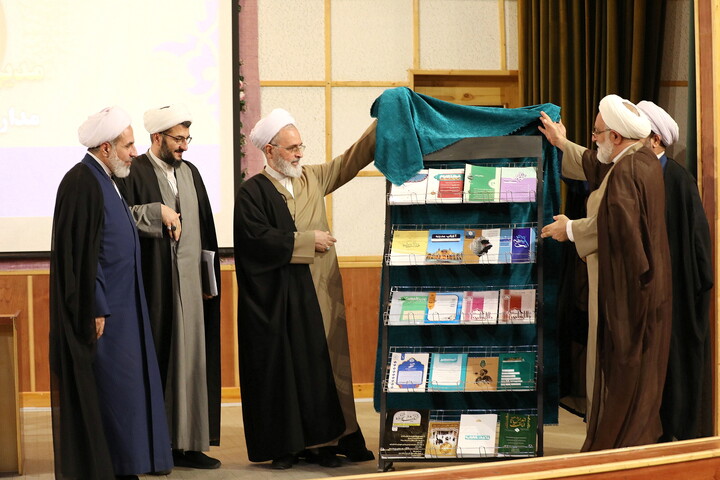 تصاویر/ اجلاسیه مدیران و معاونان پژوهش مدارس و مراکز حوزه علمیه قم