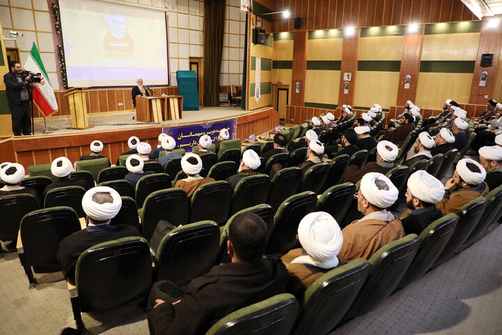 تصاویر/ اجلاسیه مدیران و معاونان پژوهش مدارس و مراکز حوزه علمیه قم