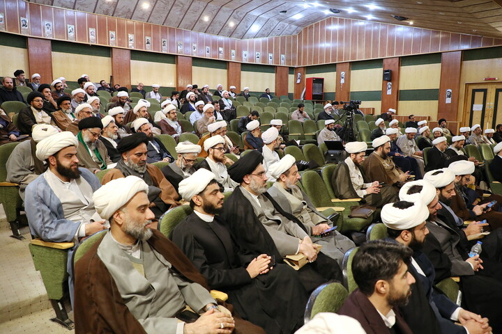 تصاویر/ اجلاسیه مدیران و معاونان پژوهش مدارس و مراکز حوزه علمیه قم