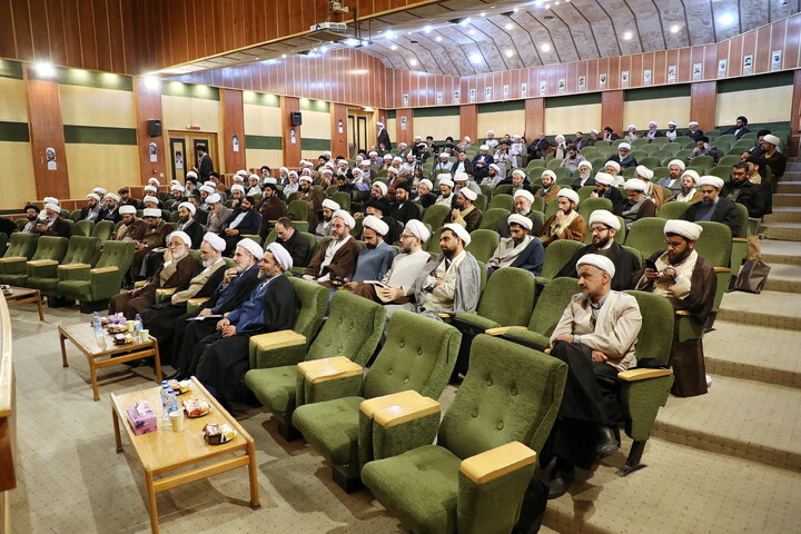 تصاویر/ اجلاسیه مدیران و معاونان پژوهش مدارس و مراکز حوزه علمیه قم