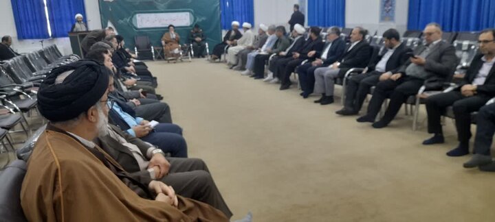 تصاویر/نشست هماهنگی و برنامه ریزی یوم الله ۹ دی در لرستان