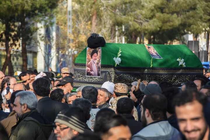 تصاویر/ مراسم تشییع پیکر آیت الله سید محمد شاهچراغی در سمنان