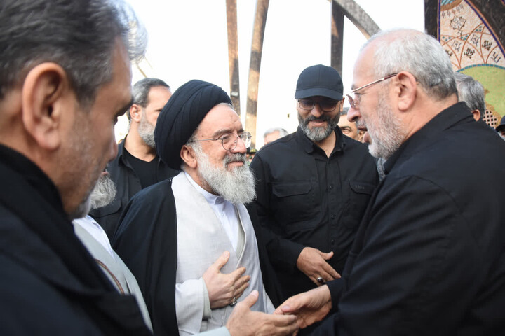 تصاویر/ مراسم تشییع پیکر آیت الله سید محمد شاهچراغی در سمنان