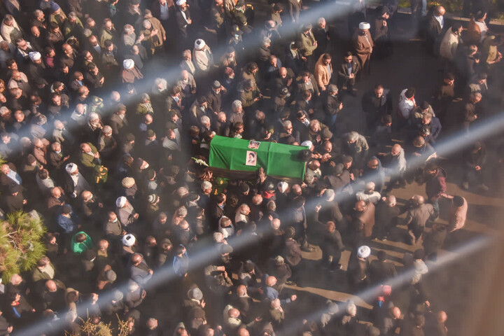 تصاویر/ مراسم تشییع پیکر آیت الله سید محمد شاهچراغی در سمنان