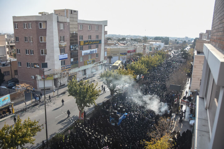 تصاویر/ مراسم تشییع پیکر آیت الله سید محمد شاهچراغی در سمنان