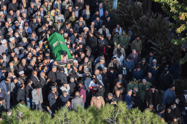 تصاویر/ مراسم تشییع پیکر آیت الله سید محمد شاهچراغی در سمنان