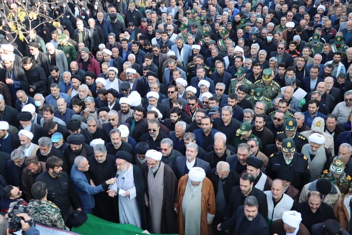 تصاویر/ مراسم تشییع پیکر آیت الله سید محمد شاهچراغی در سمنان