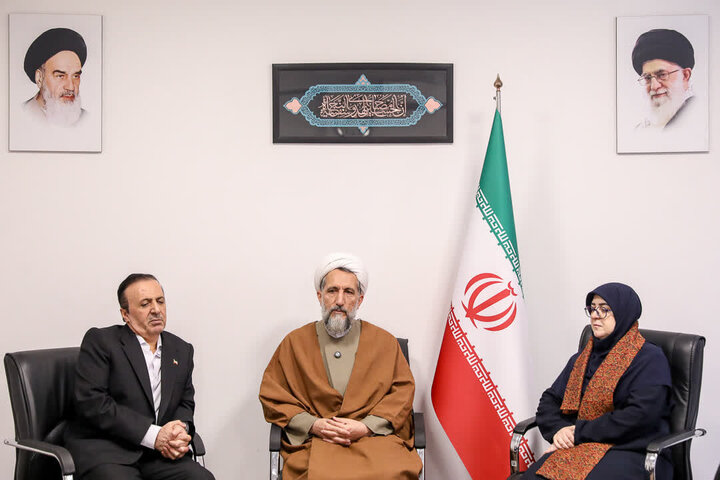 تصاویر / دیدار سخنگوی دولت با نماینده ولی فقیه در استان قزوین