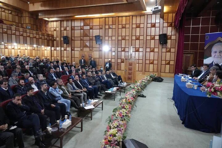 تصاویر/جلسه توجیهی و آموزشی اعضای هیات نظارت انتخابات استان