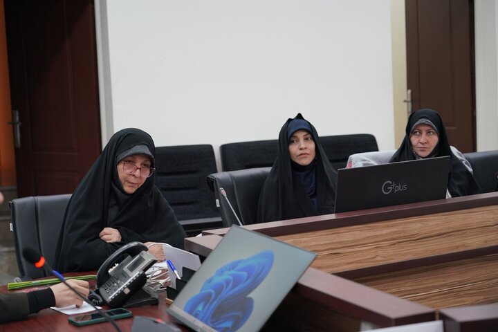 تصاویر/ نشست بزرگداشت روز زن و مقام مادر