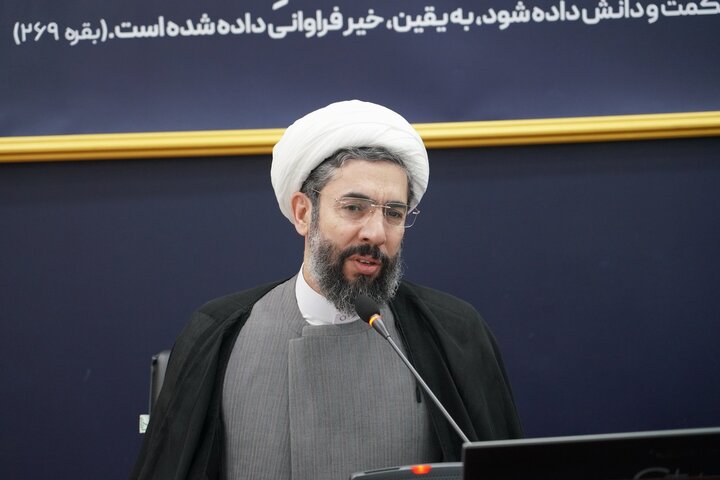 تصاویر/ نشست بزرگداشت روز زن و مقام مادر