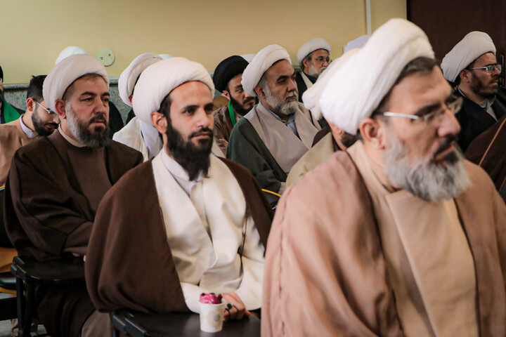 تصاویر/نشست تخصصی سواد رسانه‌ای و فضای مجازی ویژه اساتید مدارس علمیه همدان