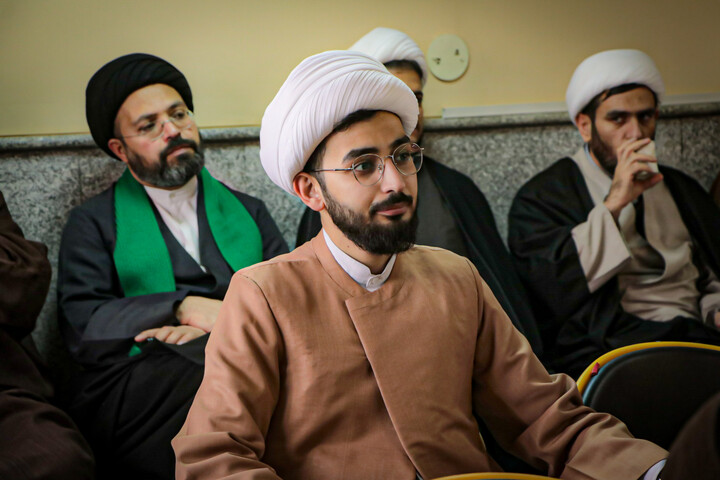 تصاویر/نشست تخصصی سواد رسانه‌ای و فضای مجازی ویژه اساتید مدارس علمیه همدان