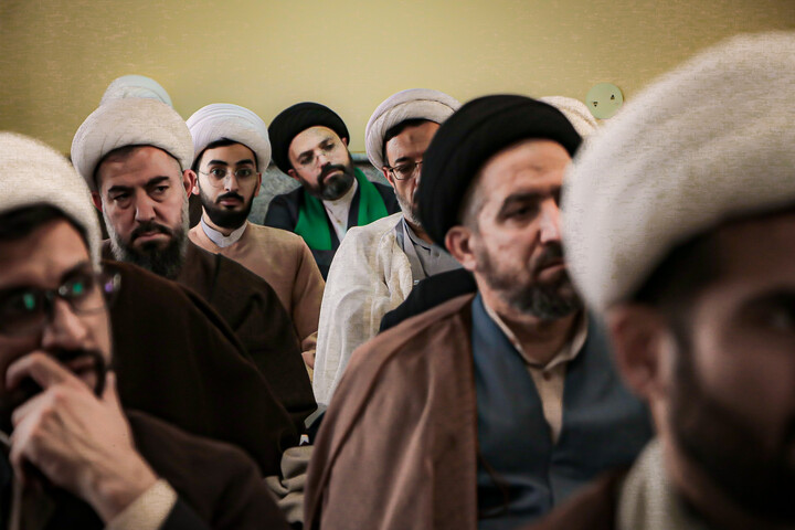 تصاویر/نشست تخصصی سواد رسانه‌ای و فضای مجازی ویژه اساتید مدارس علمیه همدان