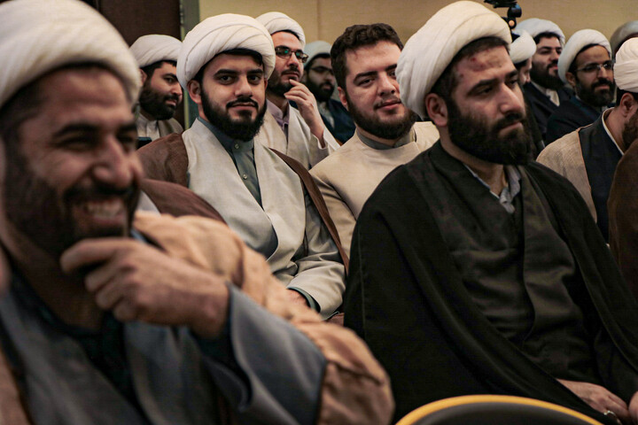 تصاویر/نشست تخصصی سواد رسانه‌ای و فضای مجازی ویژه اساتید مدارس علمیه همدان