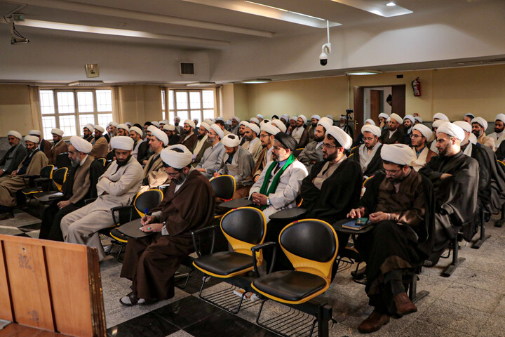 تصاویر/نشست تخصصی سواد رسانه‌ای و فضای مجازی ویژه اساتید مدارس علمیه همدان