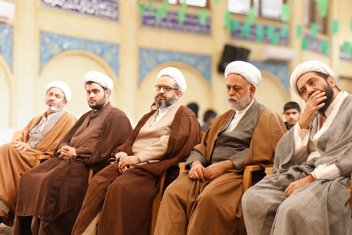 آیین اختتامیه جشنواره علامه حلی مدرسه علمیه صالحیه با حضور مدیر حوزه علمیه استان کرمان، اساتید و طلاب و ارائه مقالات پژوهشی طلاب منتخب.