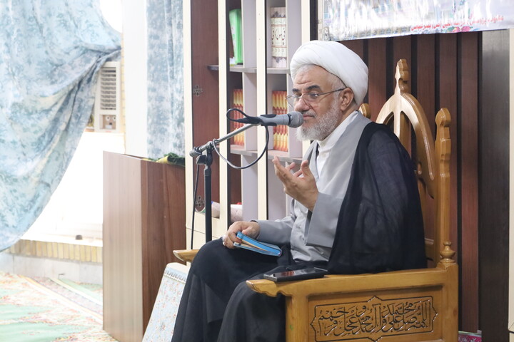 تصاویر/  اعطای مجوز گروه‌های جهادی حوزوی استان هرمزگان با حضور نماینده ولی‌فقیه و جمعی از جهادگران