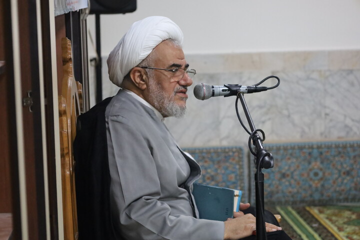 تصاویر/  اعطای مجوز گروه‌های جهادی حوزوی استان هرمزگان با حضور نماینده ولی‌فقیه و جمعی از جهادگران