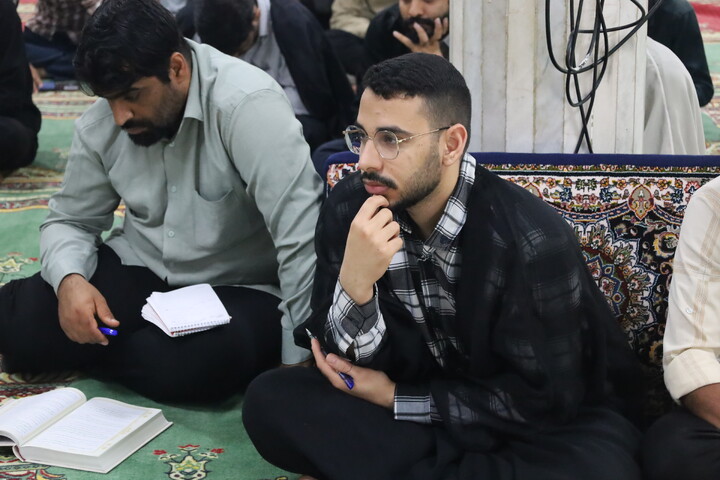 تصاویر/  اعطای مجوز گروه‌های جهادی حوزوی استان هرمزگان با حضور نماینده ولی‌فقیه و جمعی از جهادگران