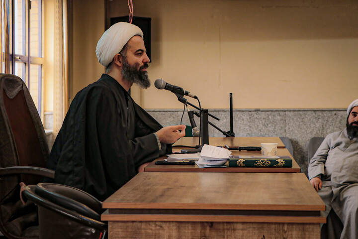 تصاویر/برگزاری کمیسیون‌های بررسی مدیریت تلفن هوشمند ویژه مدارس علمیه استان همدان