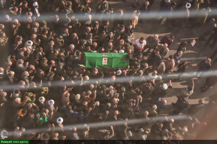 تشييع جثمان سماحة السيد محمد شاهجراغي في مدينة سمنان