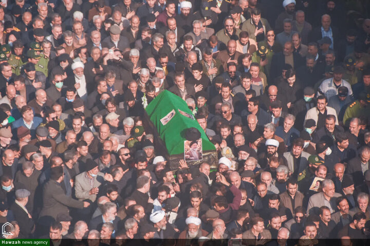 تشييع جثمان سماحة السيد محمد شاهجراغي في مدينة سمنان