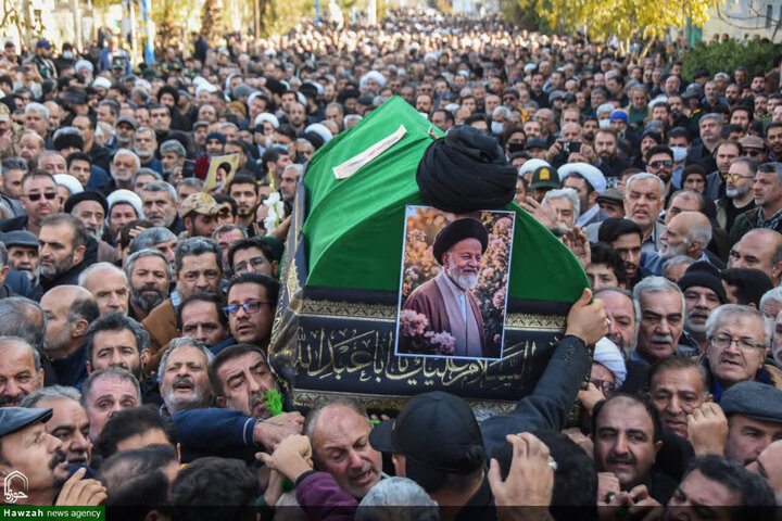 تشييع جثمان سماحة السيد محمد شاهجراغي في مدينة سمنان