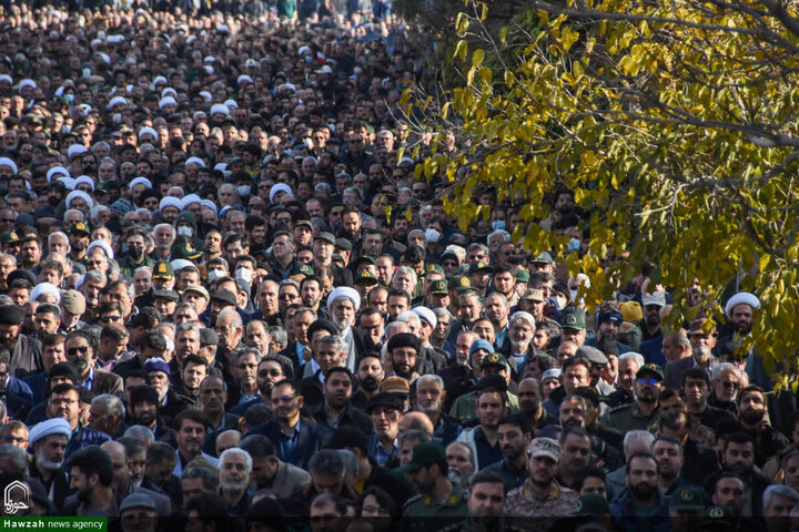 تشييع جثمان سماحة السيد محمد شاهجراغي في مدينة سمنان