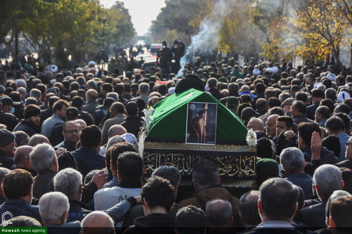 تشييع جثمان سماحة السيد محمد شاهجراغي في مدينة سمنان