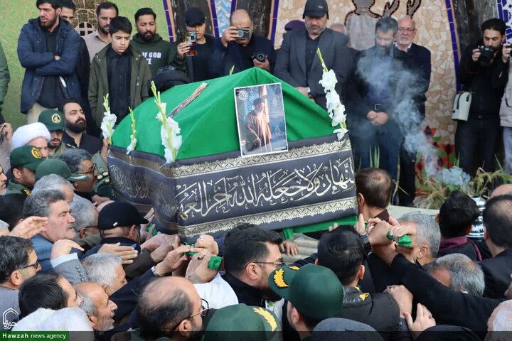 تشييع جثمان سماحة السيد محمد شاهجراغي في مدينة سمنان