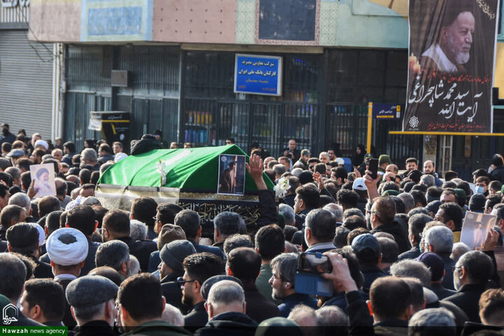 تشييع جثمان سماحة السيد محمد شاهجراغي في مدينة سمنان