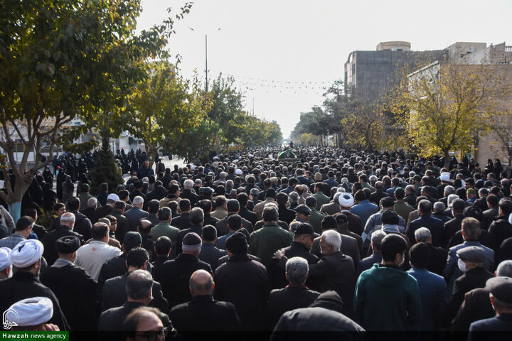 تشييع جثمان سماحة السيد محمد شاهجراغي في مدينة سمنان