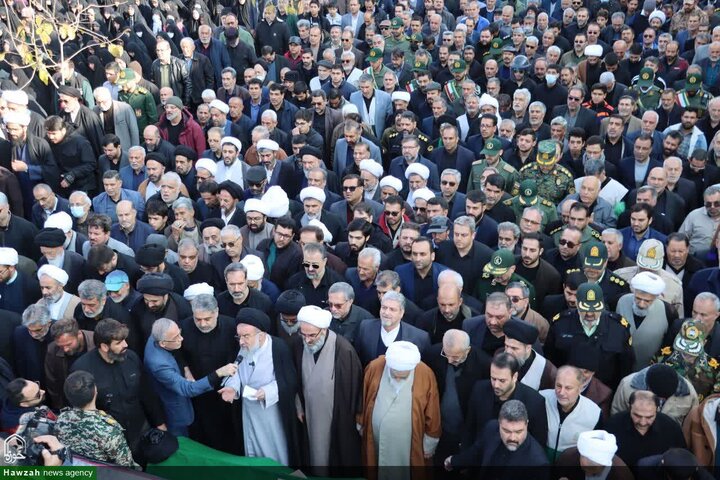 تشييع جثمان سماحة السيد محمد شاهجراغي في مدينة سمنان